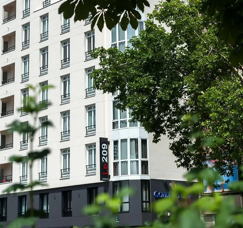 Le 209 Bercy Париж